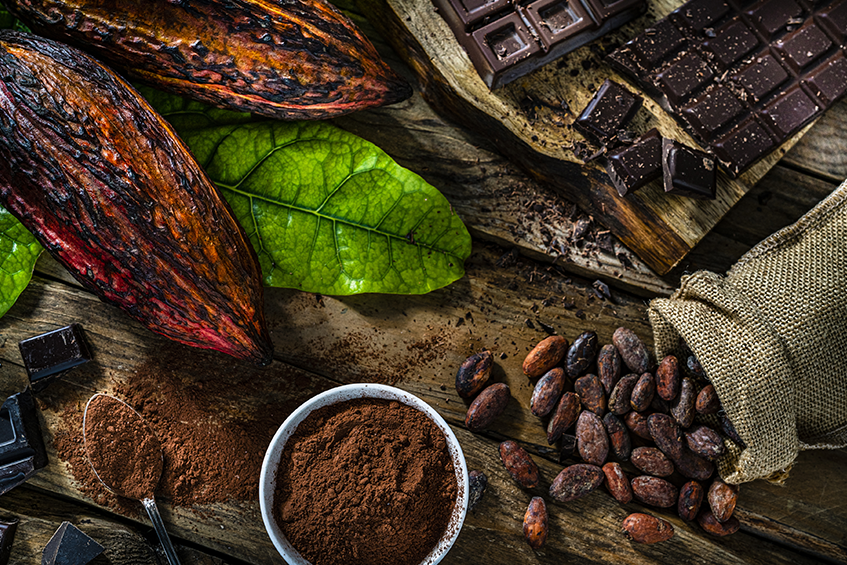 5d9b1bb0d072 Cacao fruit and powder