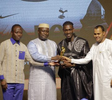 Gt LXWUXEAAMtMl 360x320