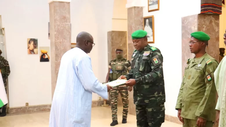 Republique du Senegal scaled 1 780x440 1