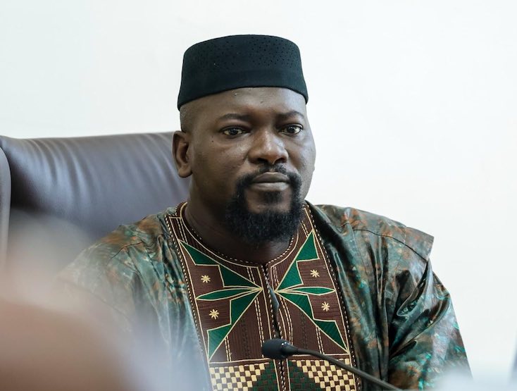 Mamadi doumbouya tenu tradi