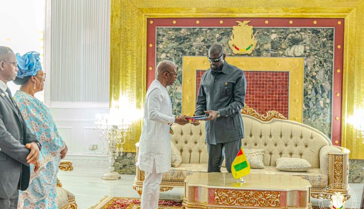 1000268528 750x430 1