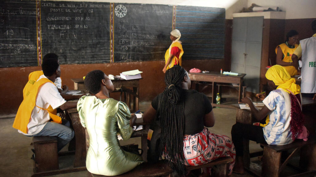 2026 01 11T202854Z 29060237 RC26ZIABUU4W RTRMADP 3 BENIN ELECTION