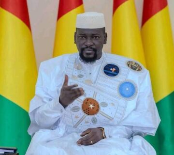 General mamadi doumbouya prg 360x320