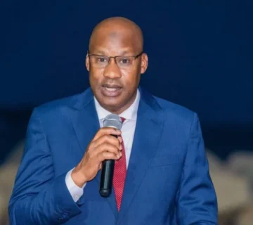 Ministre de la Sante Ibrahima Sy e1762949528503 1200x626 jpg 1 360x320