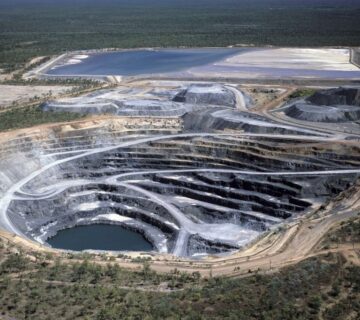 NIGER URANIUM ©John Carnemolla Shutterstock Forbes Afrique Web 1024x683 1 360x320