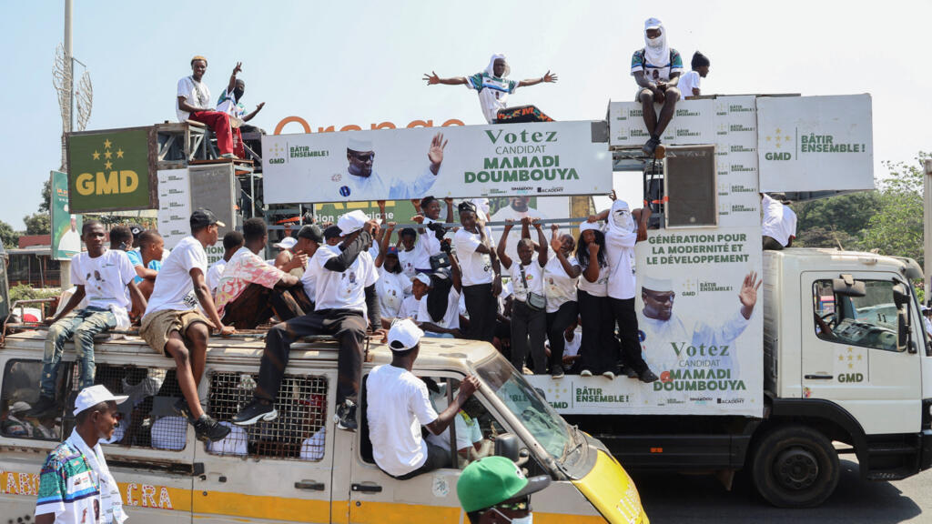 2025 12 25T212635Z 123616946 RC2ONIAQDO8X RTRMADP 3 GUINEA ELECTION