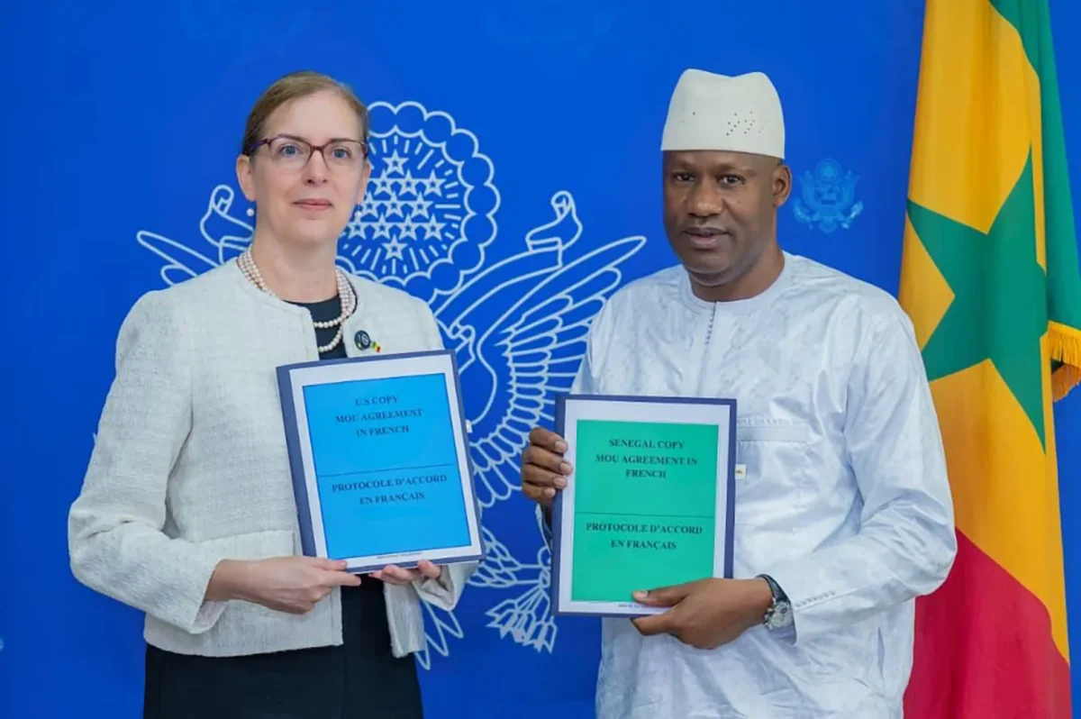 1 Photo Us 1200x798 1