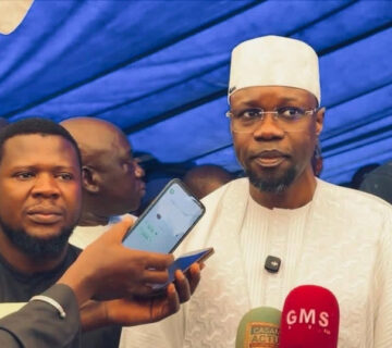 95516891 66778568 360x320