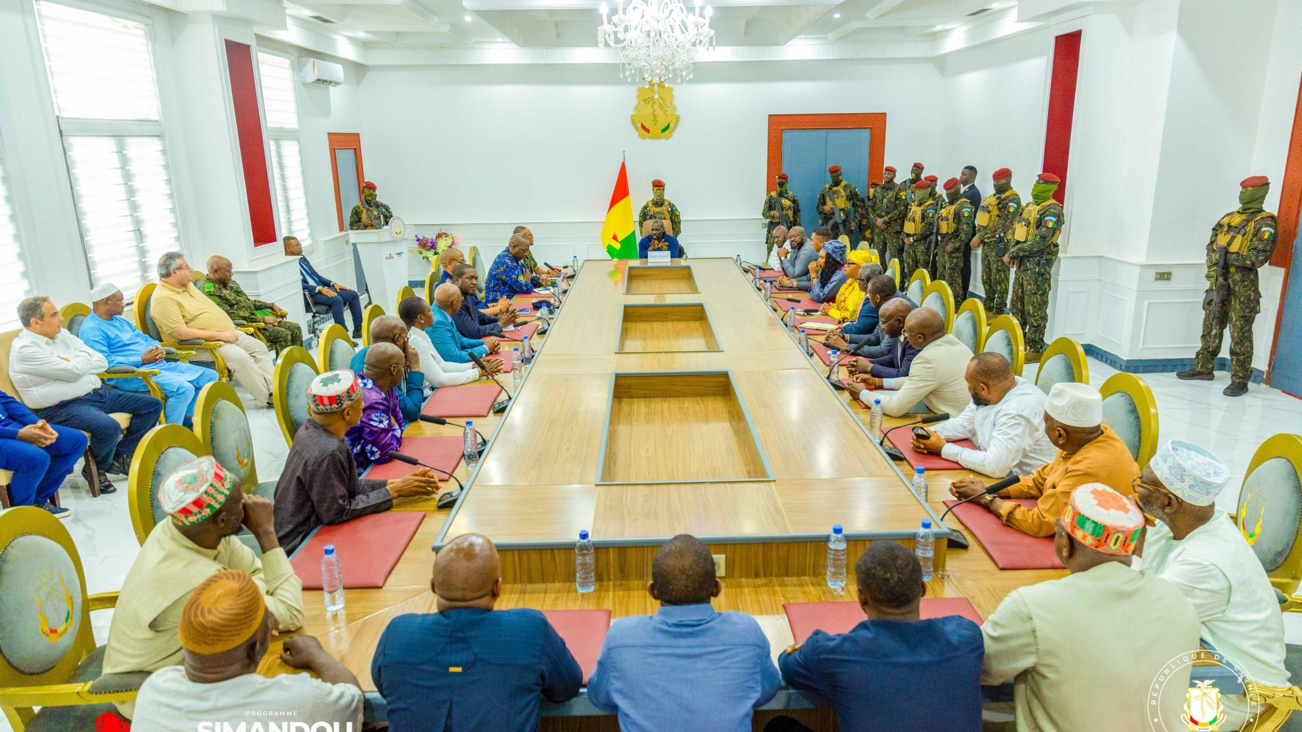 SECTEUR PRIVE scaled 2550x1434 1