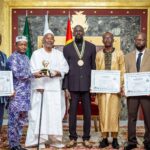 Simandou Academy : le Chef de l’État S E Mamadi DOUMBOUYA préside la cérémonie officielle de remise du Grand Prix littéraire du Président de la République 