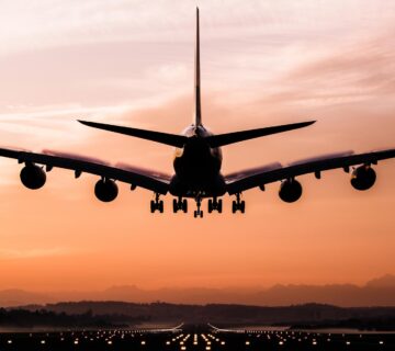 Avion aeroport voyage decollage atterrissage 4 360x320