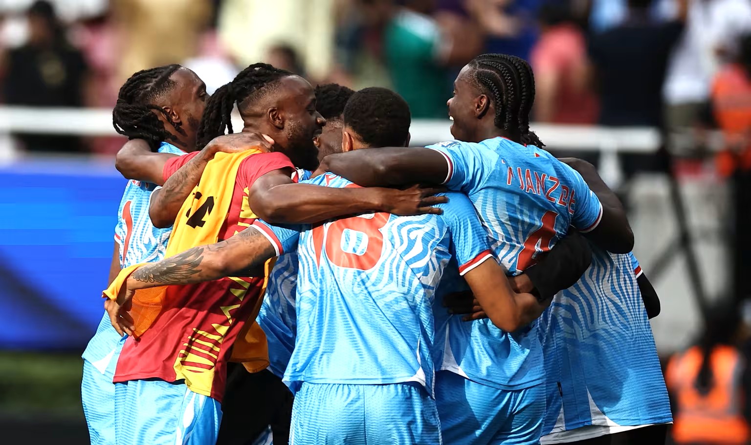 Congo dr celebrate in huddle