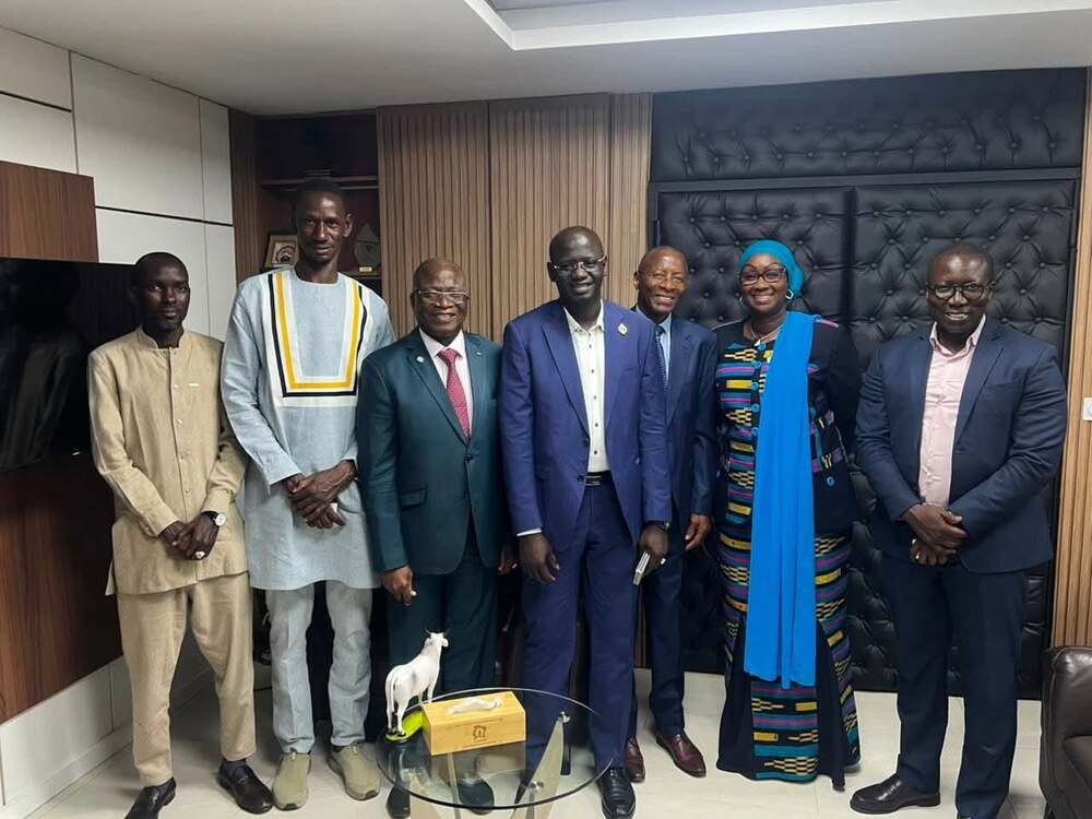 Arm senegal Abidjan
