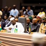 Sommet de la CEDEAO : Mamadi Doumbouya appelle à une refondation de l’organisation et critique la politique des sanctions 