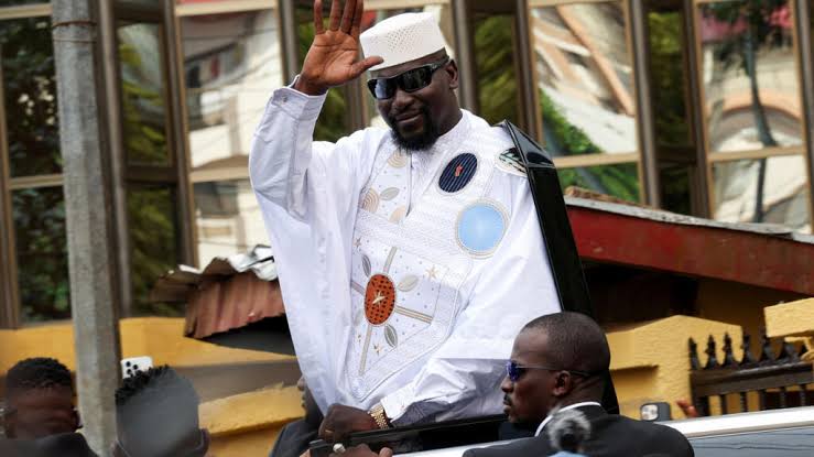 Son Excellence Mamadi Doumbouya : un mandat marqué par les réformes, les grands chantiers et une pause au sommet de l’État